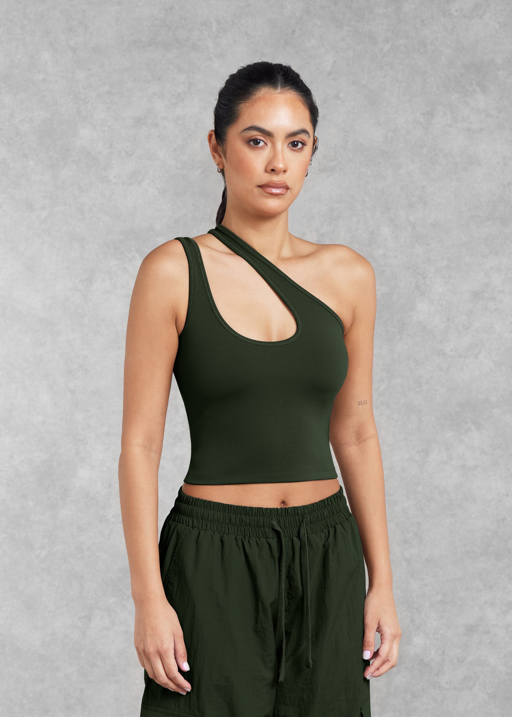 2-in-1 Asymmetric Top – THE GIVING MOVEMENT AUSTRALIA